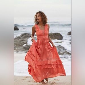 NWOT SOLD OUT COLOR Santa Maria Maxi in Coral